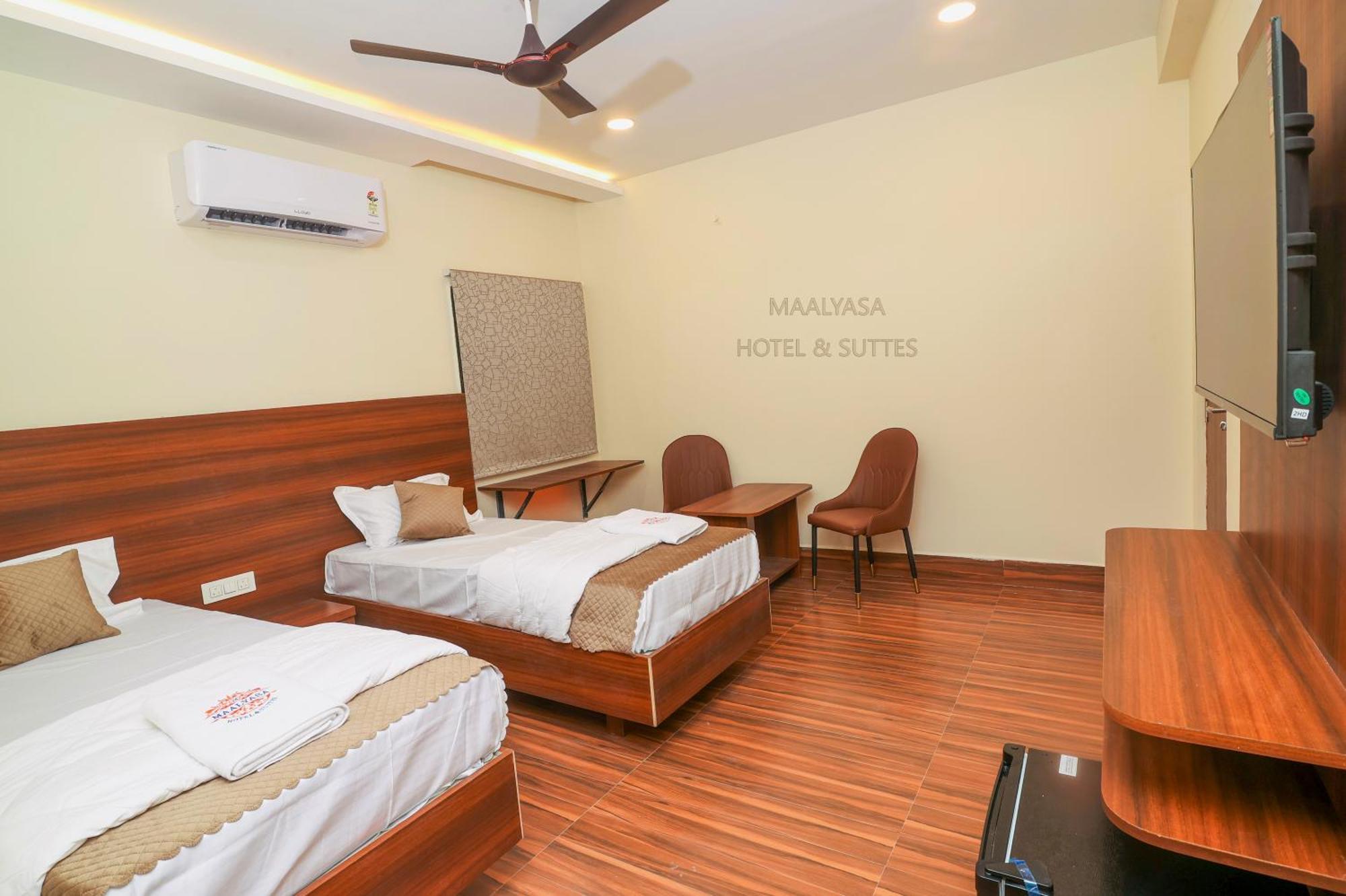 Maalyasa Hotel And Suites Гайдарабад Екстер'єр фото