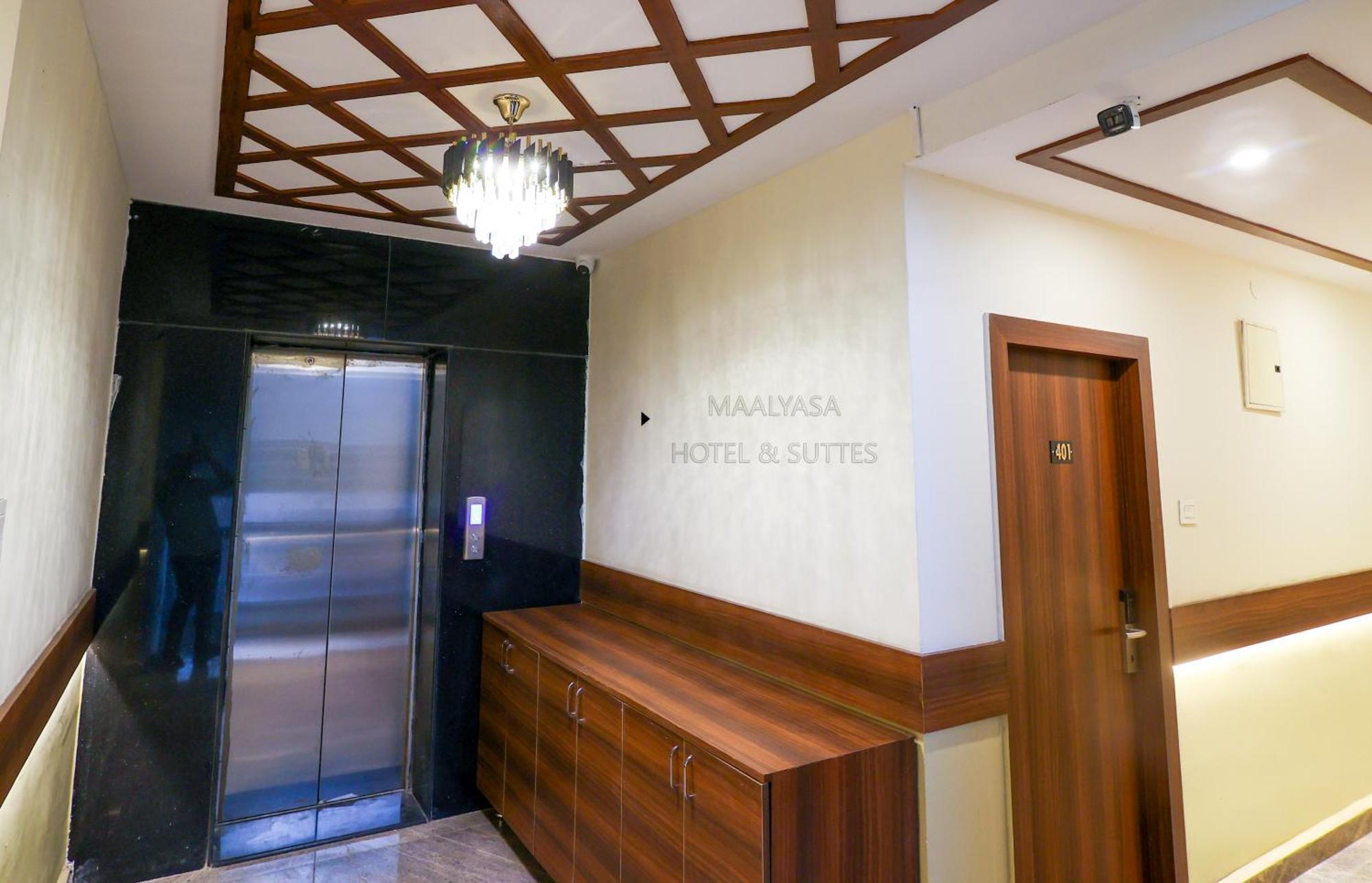 Maalyasa Hotel And Suites Гайдарабад Екстер'єр фото