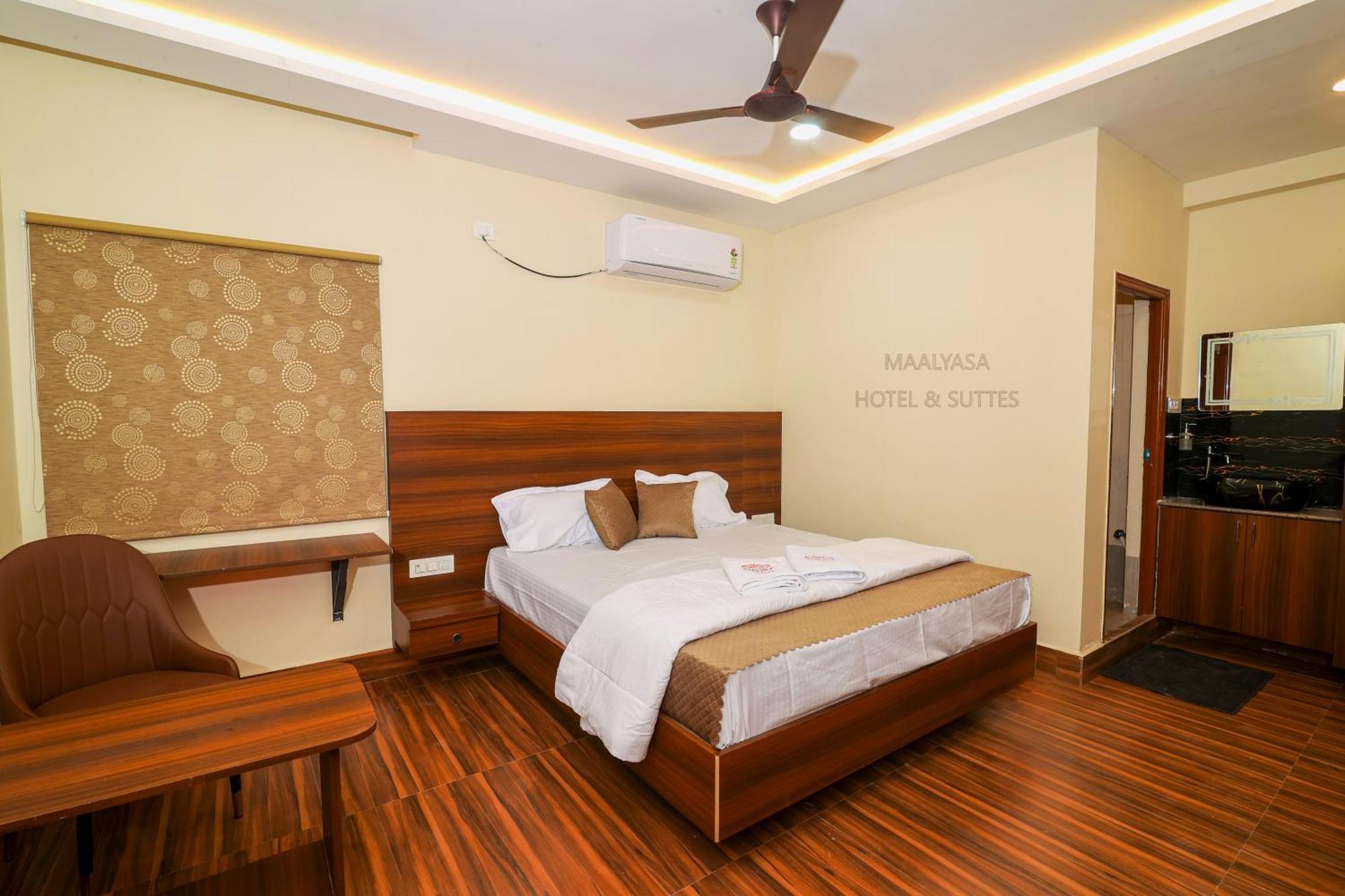 Maalyasa Hotel And Suites Гайдарабад Екстер'єр фото